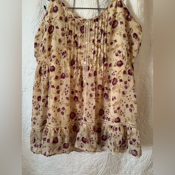 Decree Tank Too - Picture 2 of 8